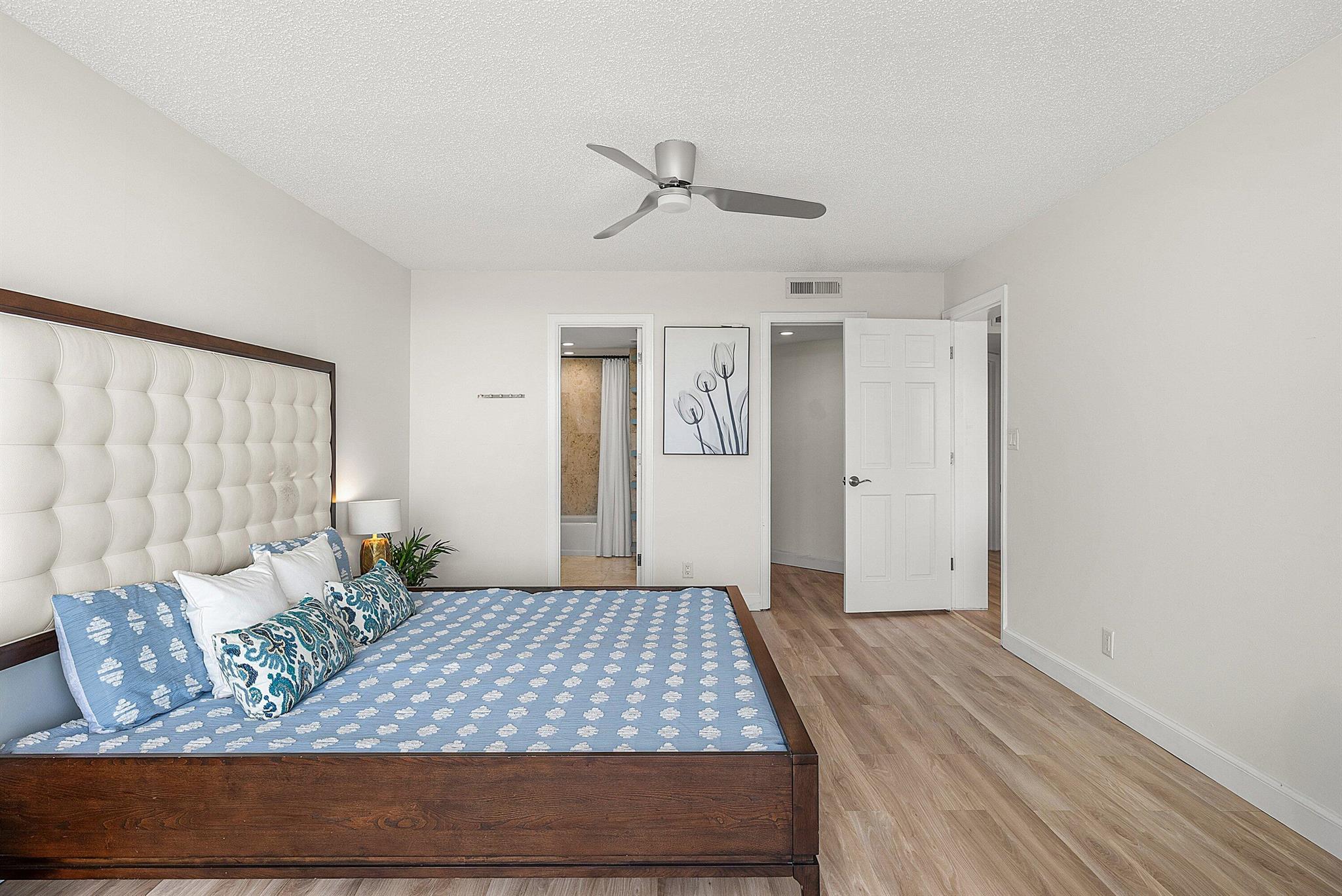 Yorktown Condo - Residential