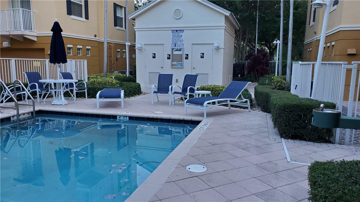 Ellington Townhomes - Residential