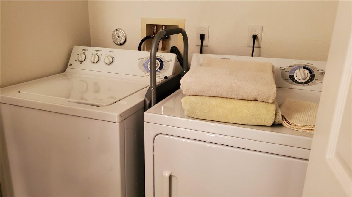 Ellington Townhomes - Residential