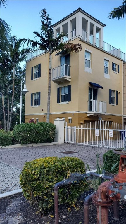 Ellington Townhomes - Residential