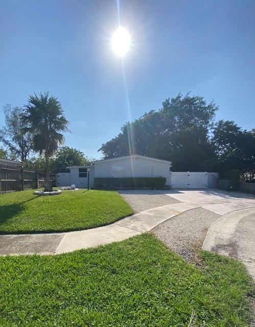 Very nice mobile home in a great school district! Porcelain floors throughout, private backyard, washer and dryer.