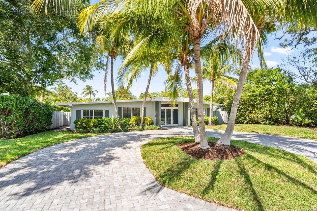 233 Lake Terrace