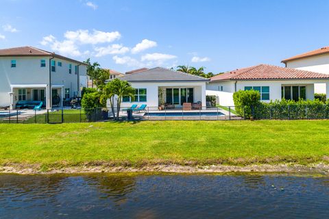 Single Family Residence in Lake Worth FL 8896 Kingsmoor Way 62.jpg