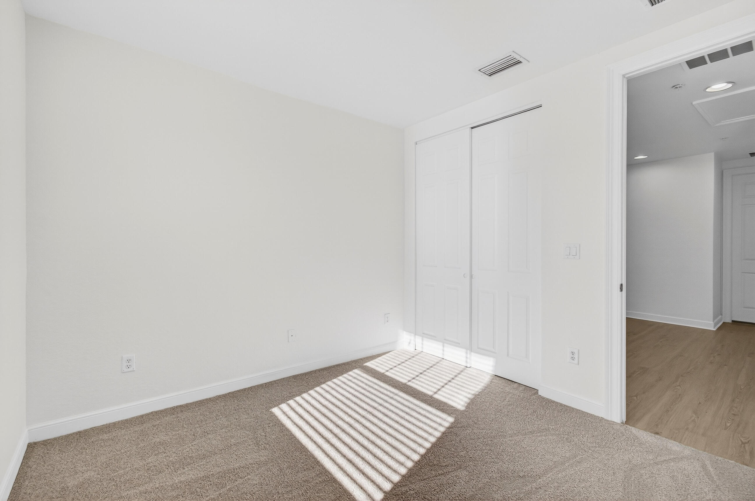 CITYSIDE CONDO - Residential Lease