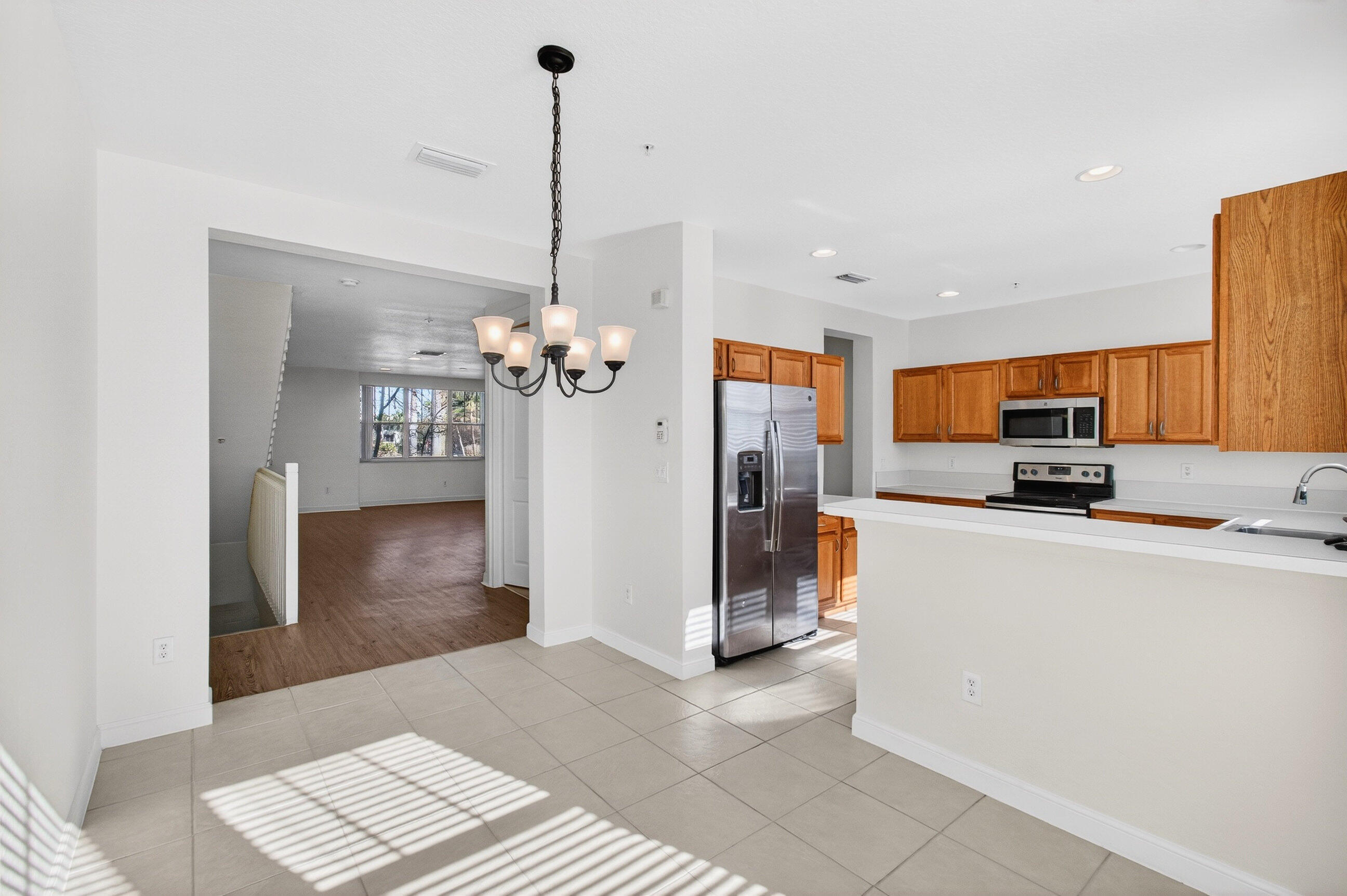 CITYSIDE CONDO - Residential Lease