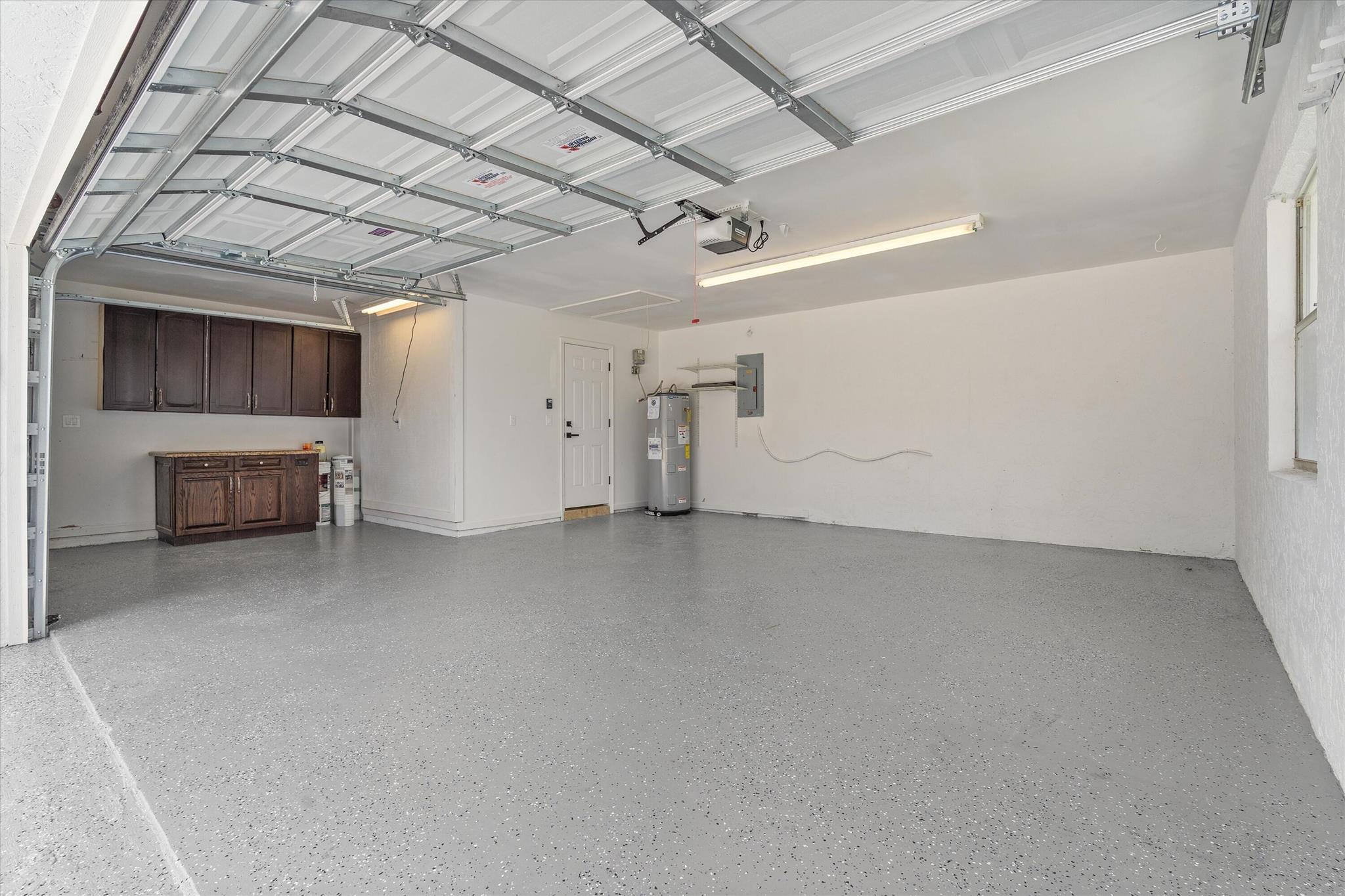 GREENVIEW SHORES 2 OF WEL - Residential