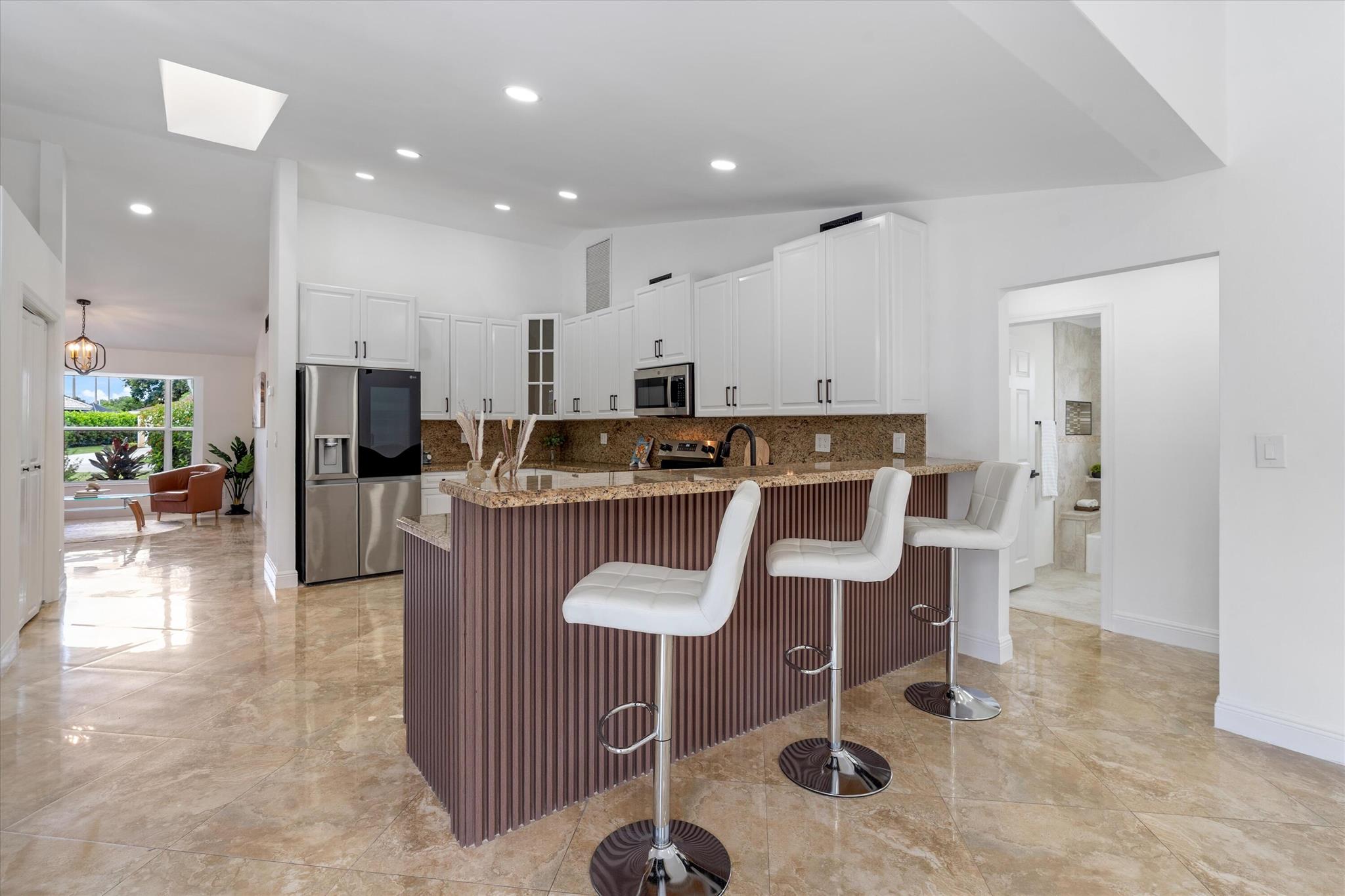 GREENVIEW SHORES 2 OF WEL - Residential