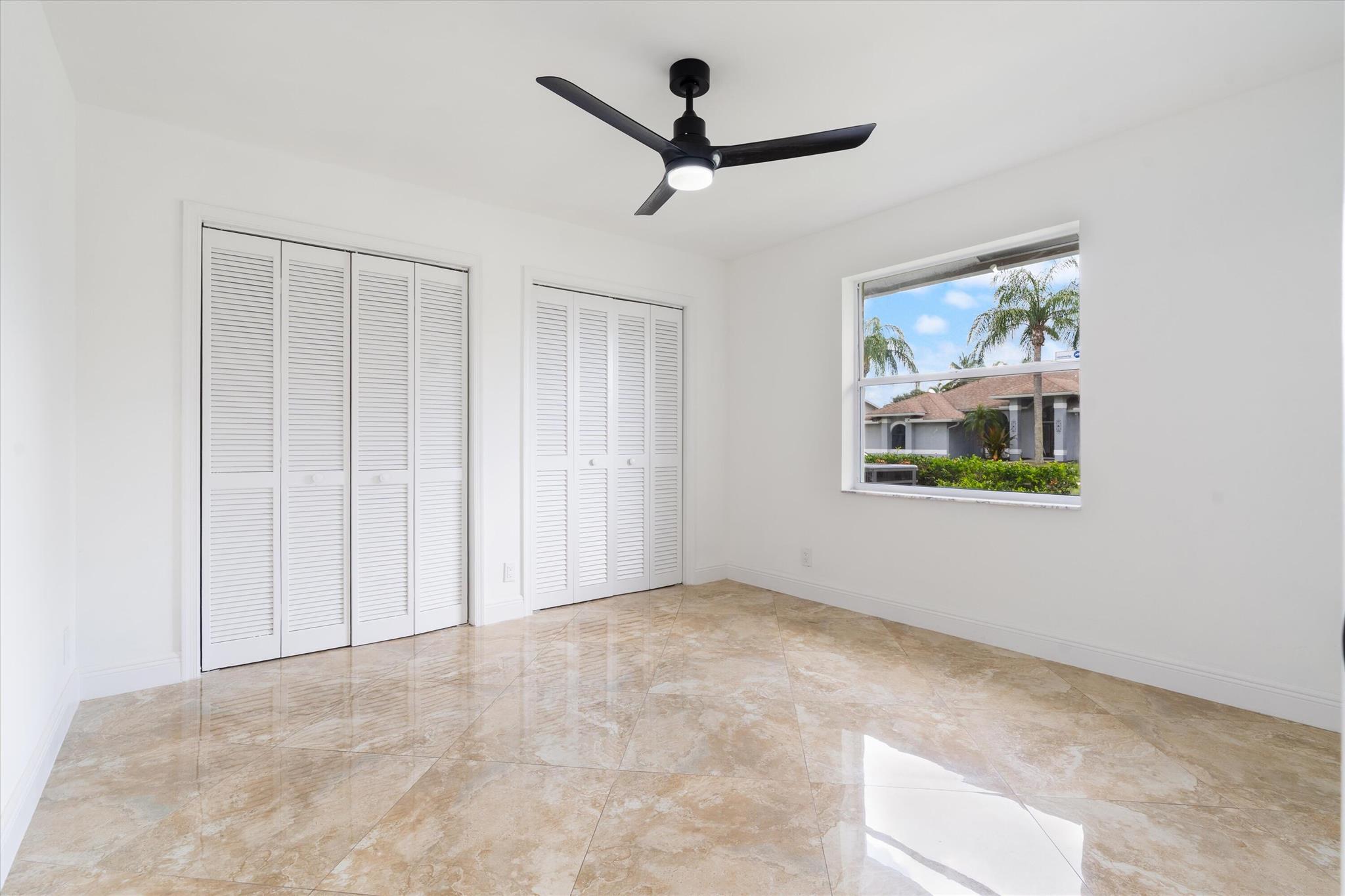 GREENVIEW SHORES 2 OF WEL - Residential