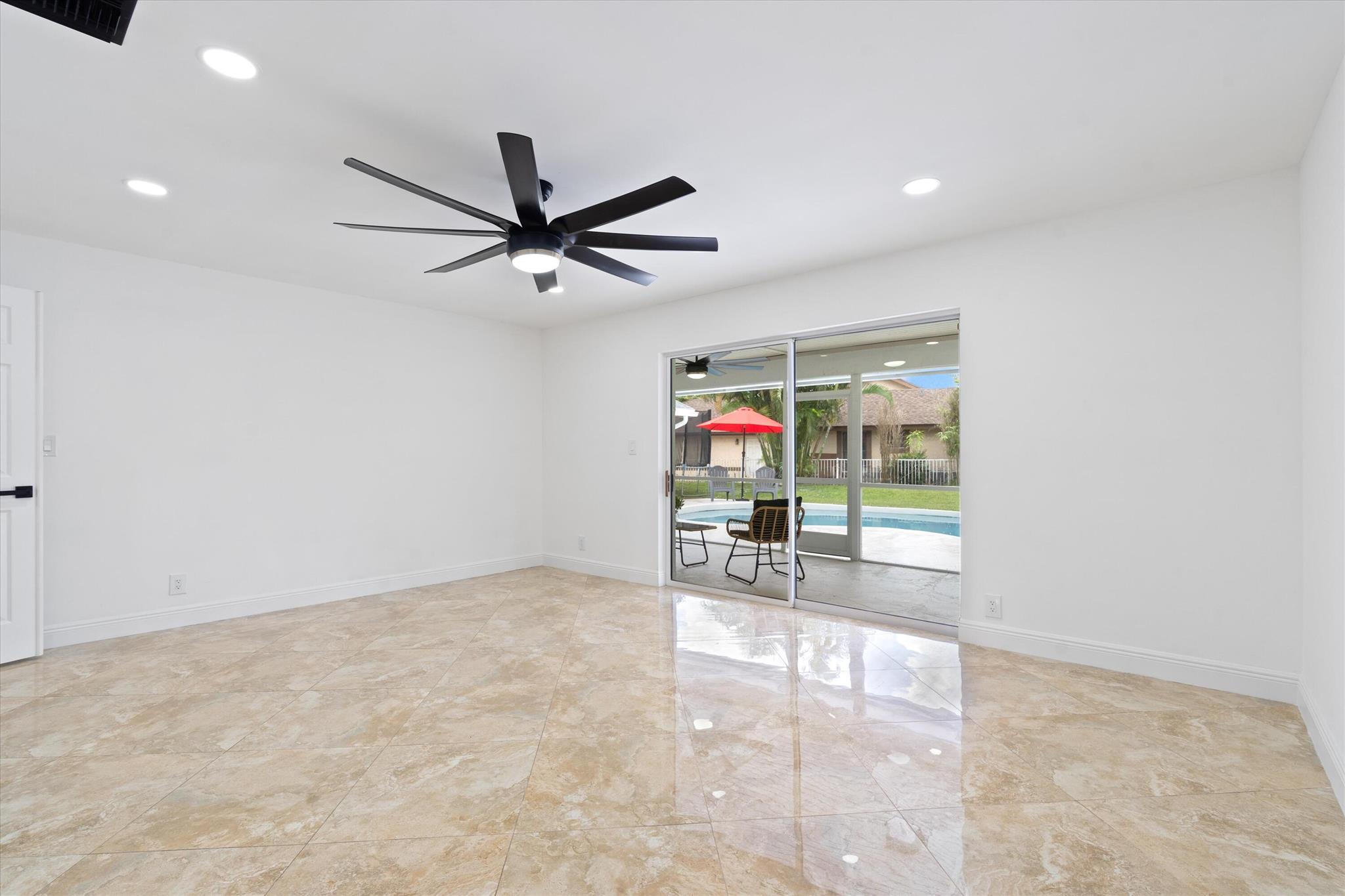 GREENVIEW SHORES 2 OF WEL - Residential