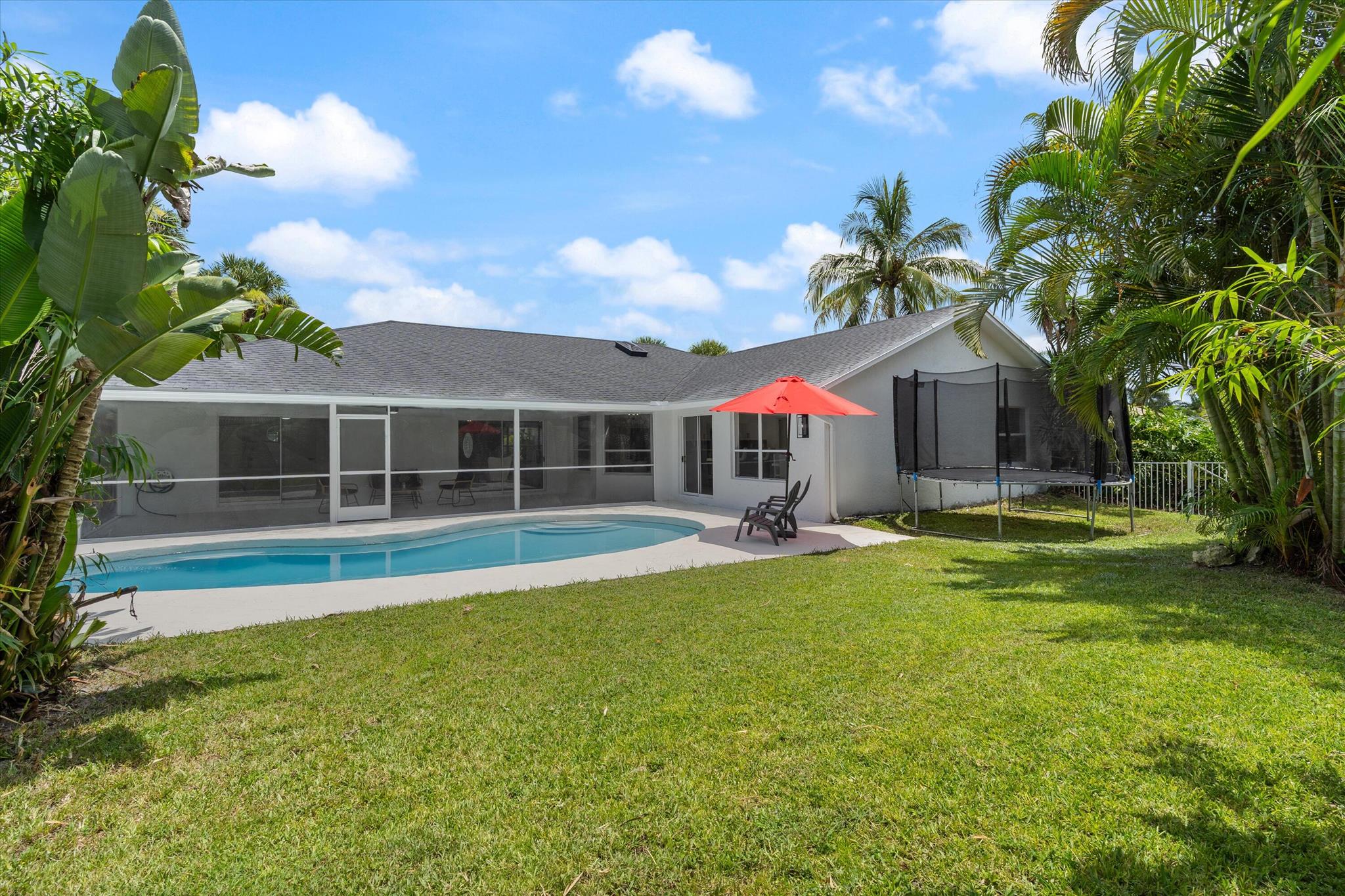 GREENVIEW SHORES 2 OF WEL - Residential