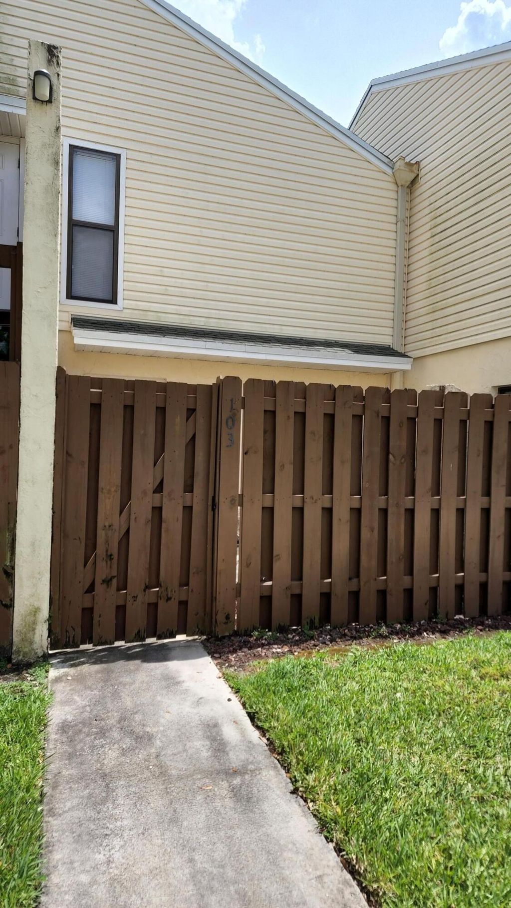 Photo of 633 Executive Center Drive Dr #L103, West Palm Beach, FL 33401 (MLS # R10811669)
