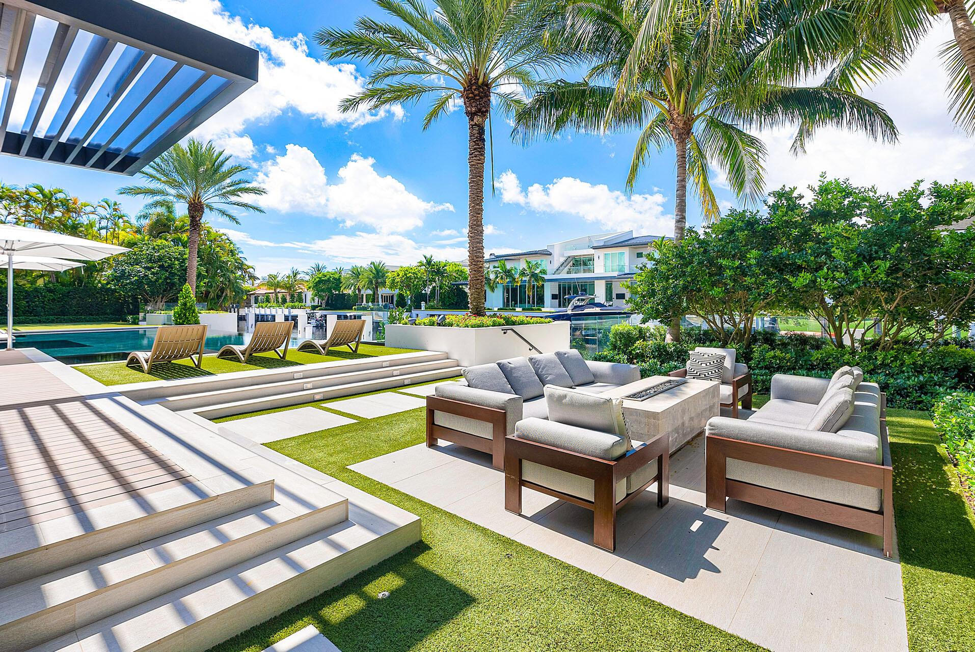 ROYAL PALM YACHT & COUNTR - Residential