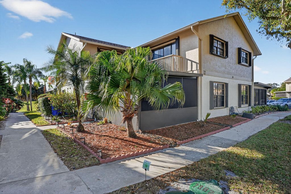 Photo of 7382 SE Jamestown Terrace, Hobe Sound, FL 33455 (MLS # B26021187)