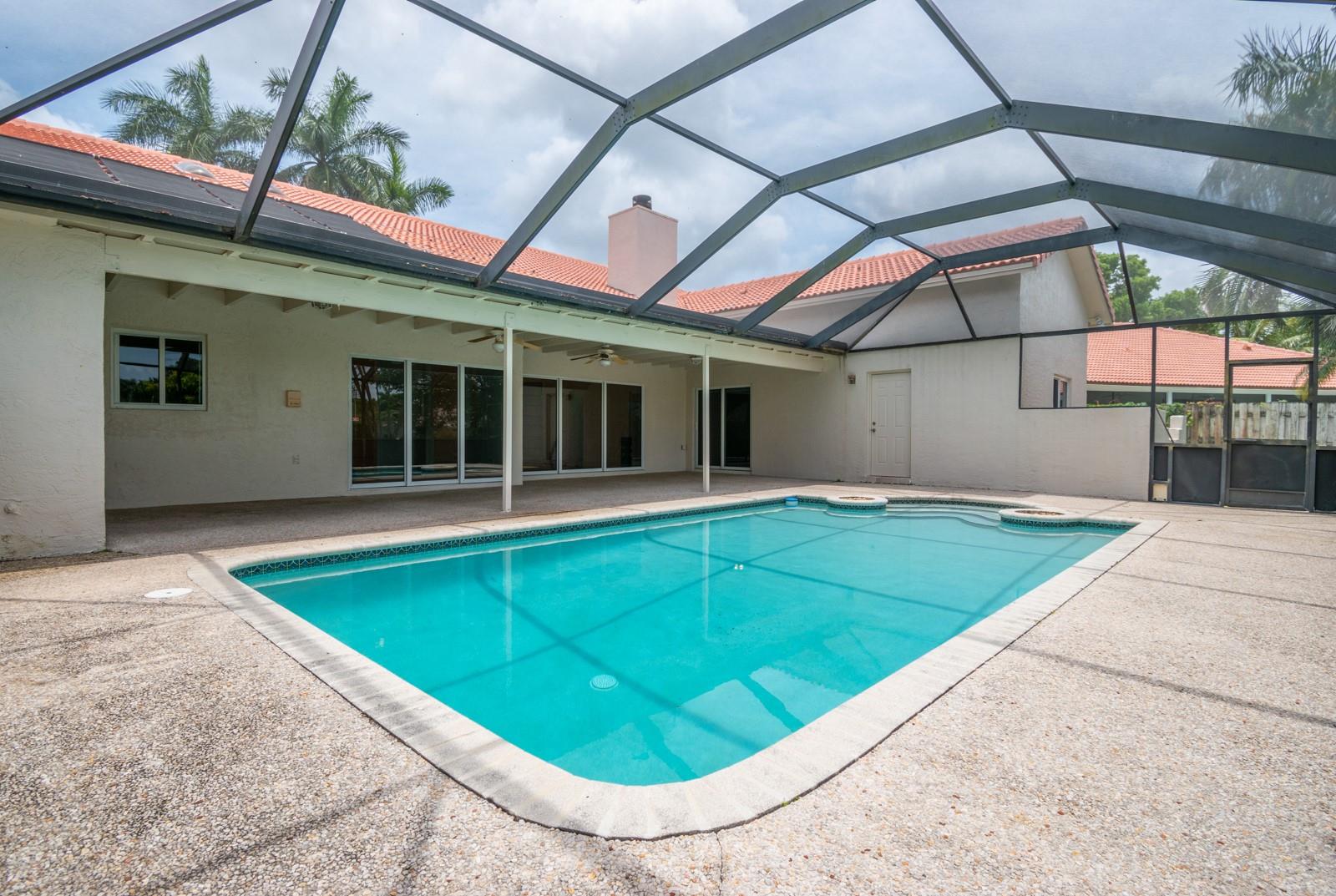 1561 NW 101st Ave