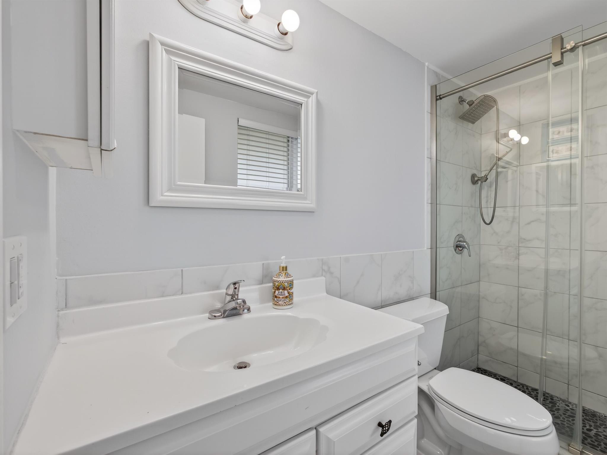 DEL HARBOUR CONDO DECL IN - Residential