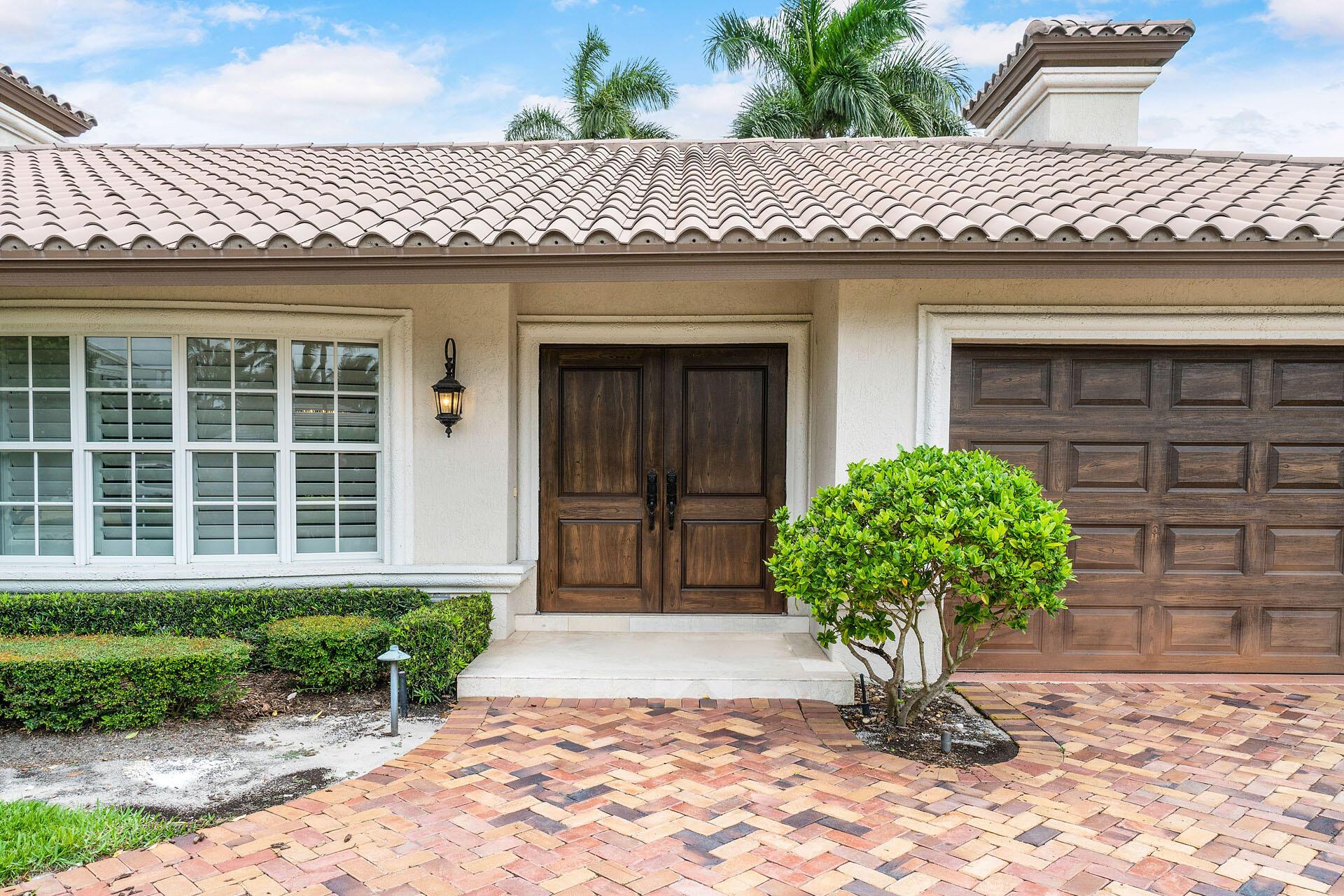 ROYAL PALM YACHT & COUNTR - Residential