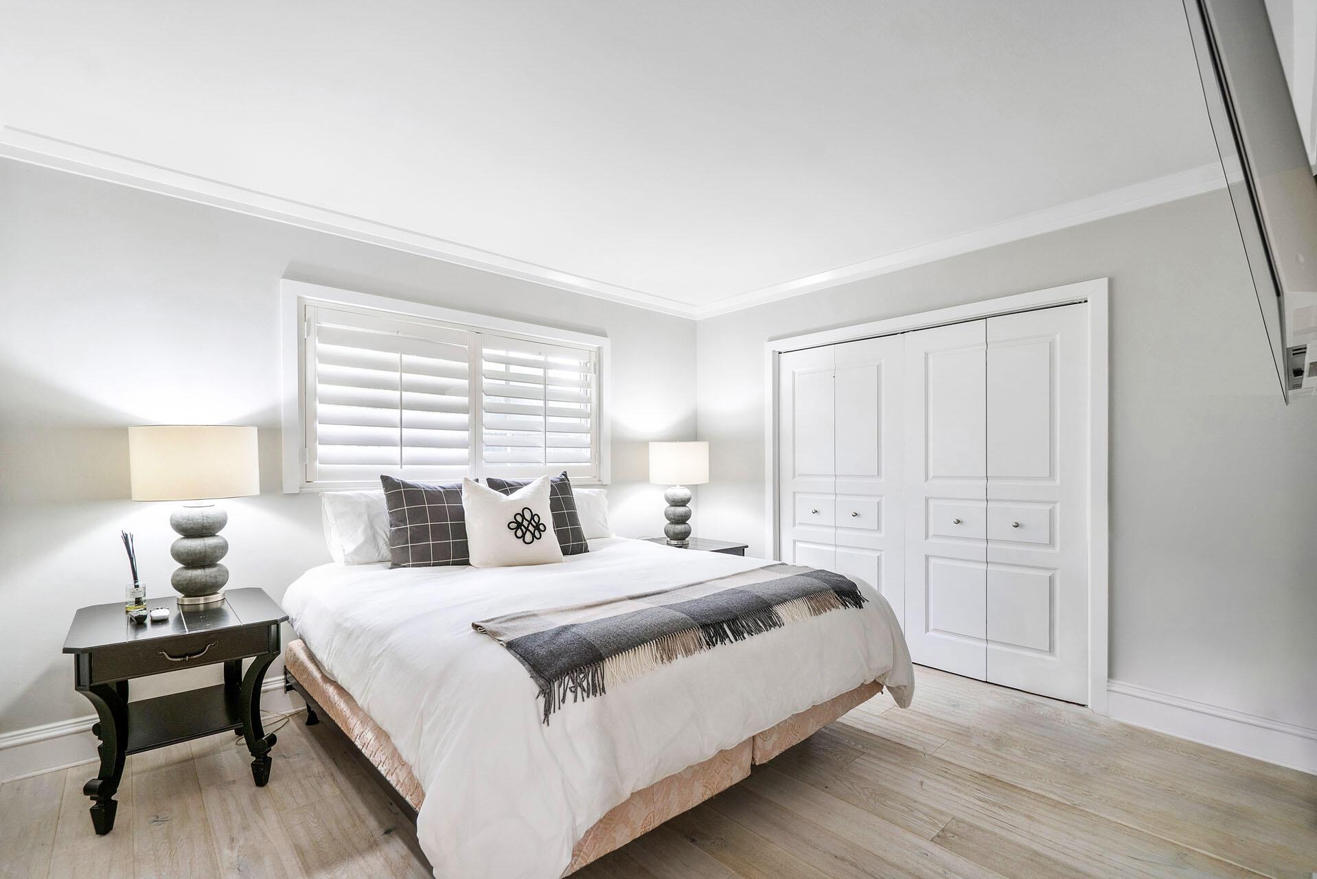 ROYAL PALM YACHT & COUNTR - Residential