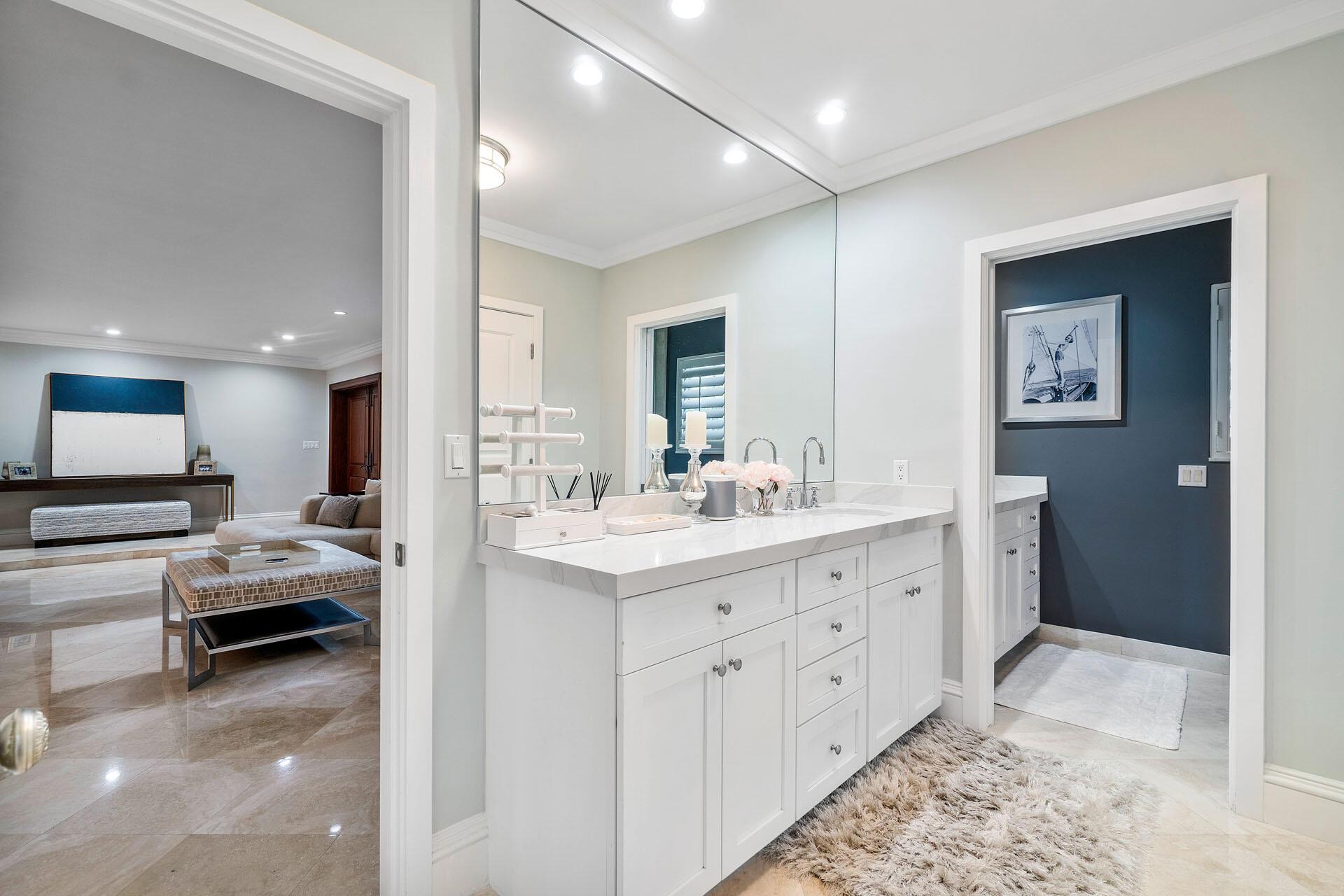 ROYAL PALM YACHT & COUNTR - Residential