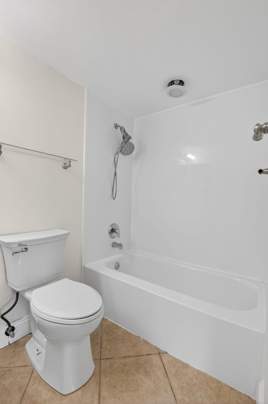 KINGS POINT VALENCIA CONDOS - Residential