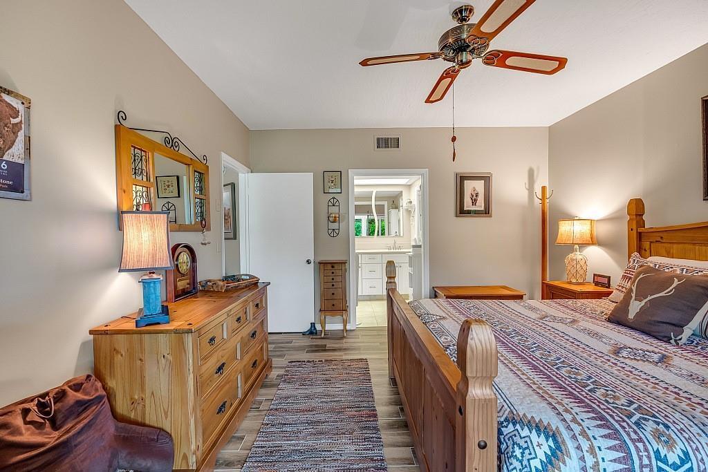 REFLECTIONS ON THE RIVER - Residential