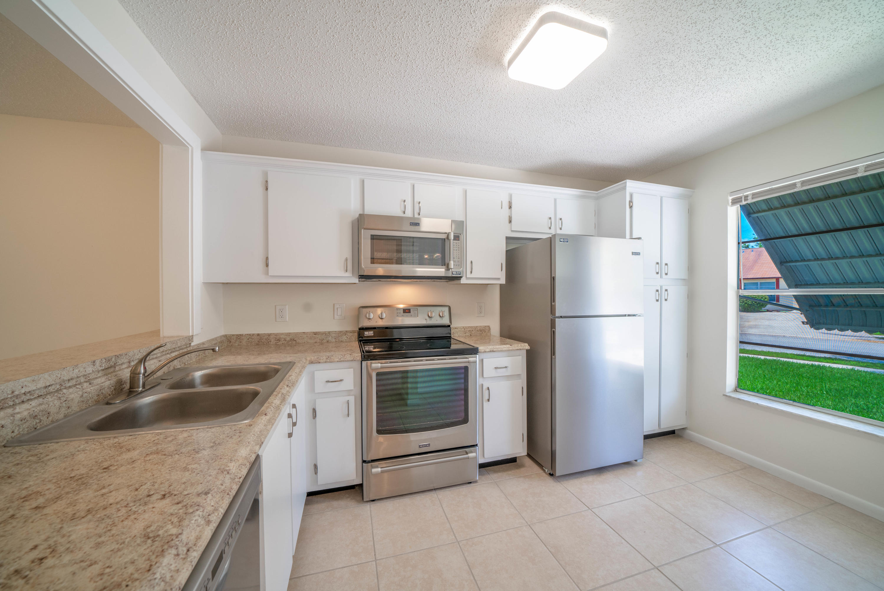 JUPITER VILLAGE PH II - Residential