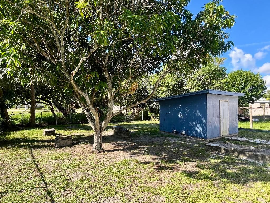 Photo of 725 W 9th Street, Riviera Beach, FL 33404 (MLS # R11128015)