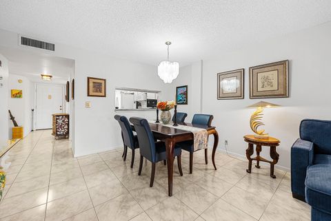 Tiny photo for 3146 Via Poinciana #307, Lake Worth, FL 33467 (MLS # R11167611)