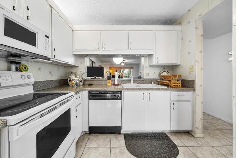 Tiny photo for 3146 Via Poinciana #307, Lake Worth, FL 33467 (MLS # R11167611)