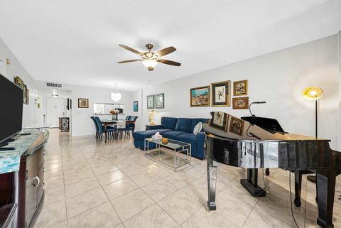 Tiny photo for 3146 Via Poinciana #307, Lake Worth, FL 33467 (MLS # R11167611)