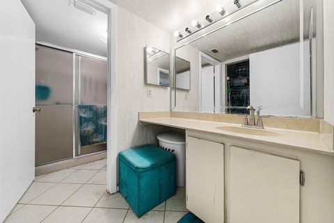 Tiny photo for 3146 Via Poinciana #307, Lake Worth, FL 33467 (MLS # R11167611)
