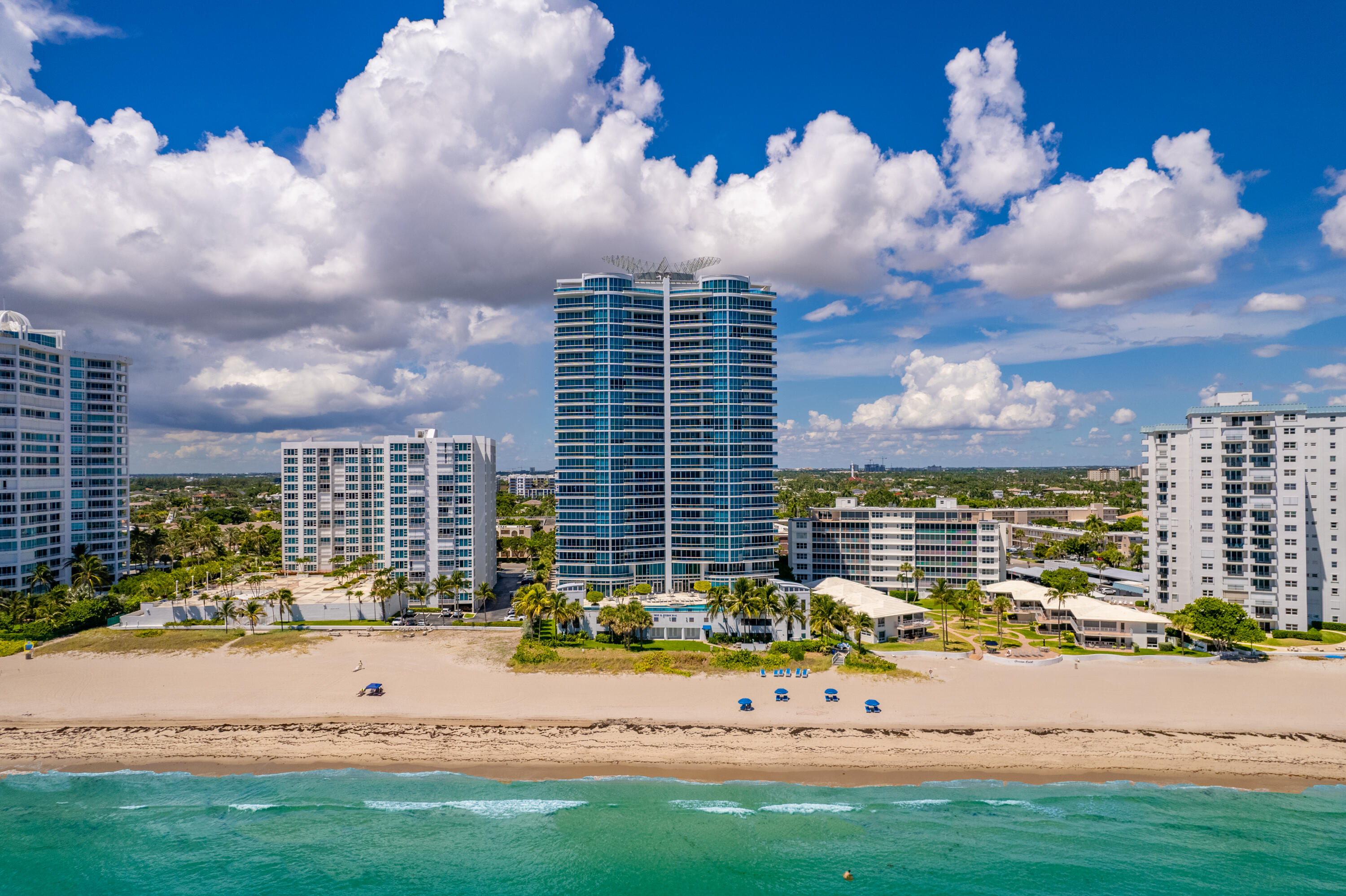 AQUAZUL CONDO - Residential