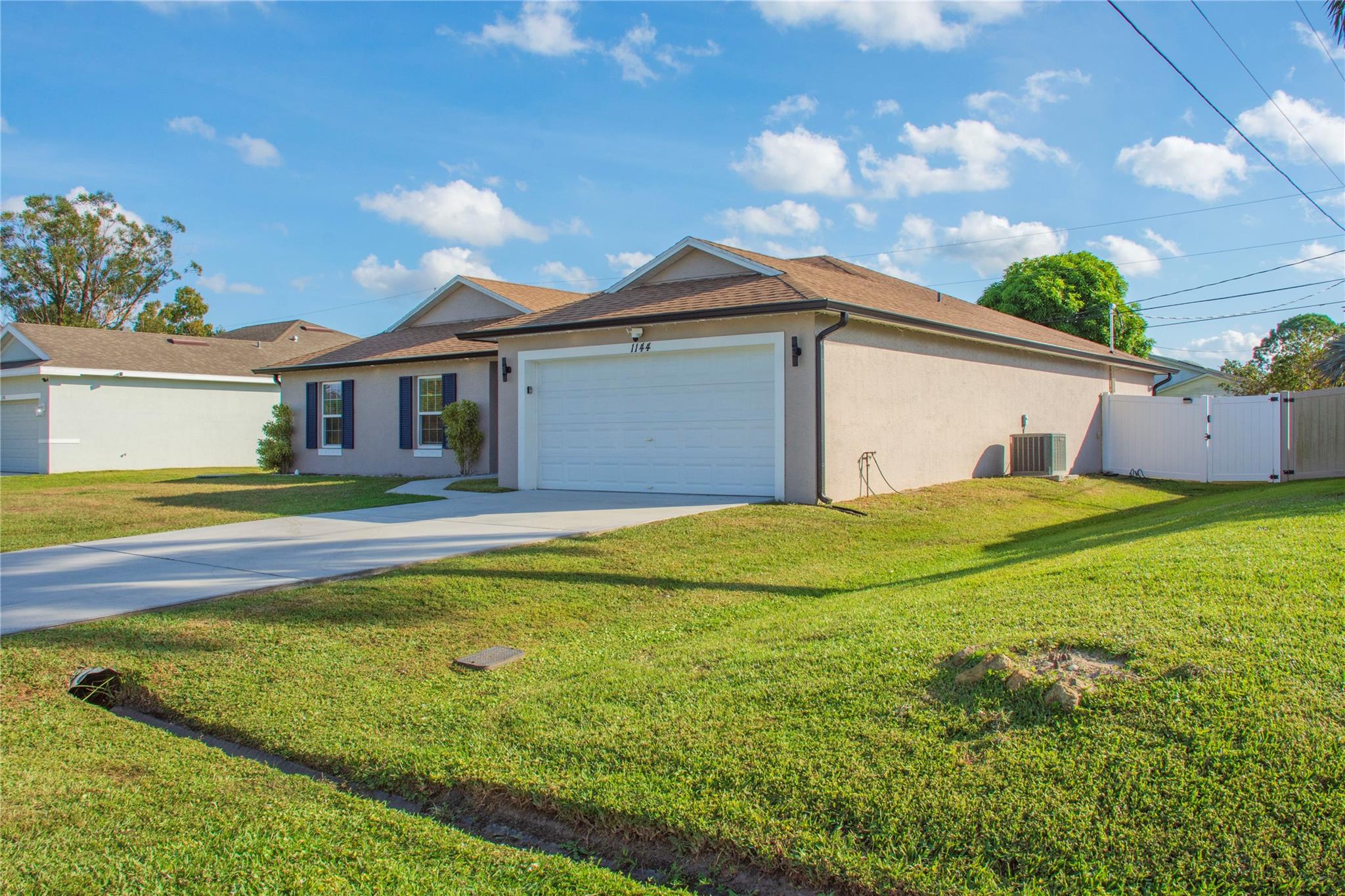 PORT ST LUCIE SECTION 33 - Residential