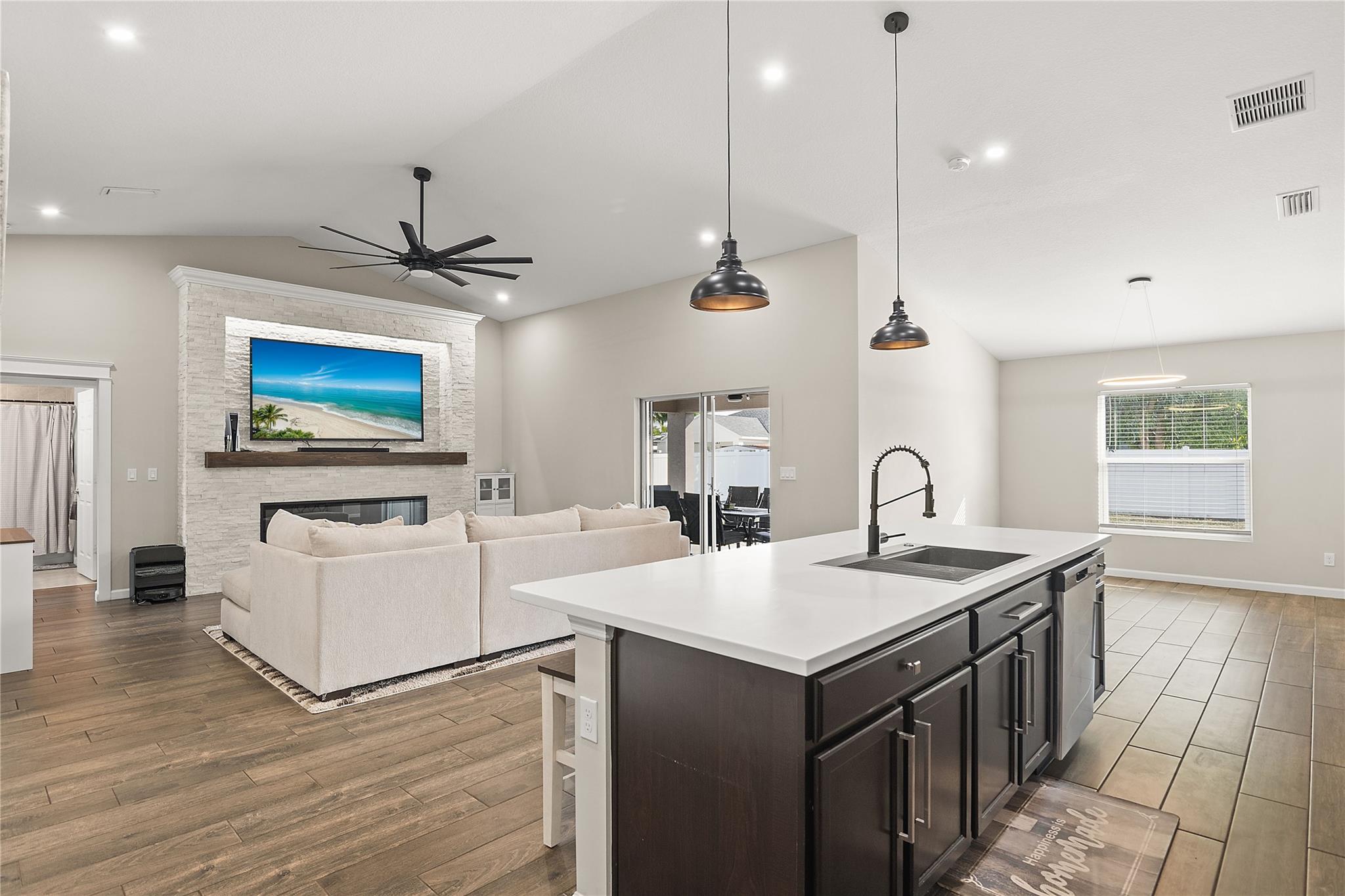 PORT ST LUCIE SECTION 33 - Residential