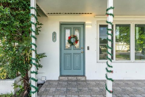 337 E Lake Road Palm Springs FL 33461