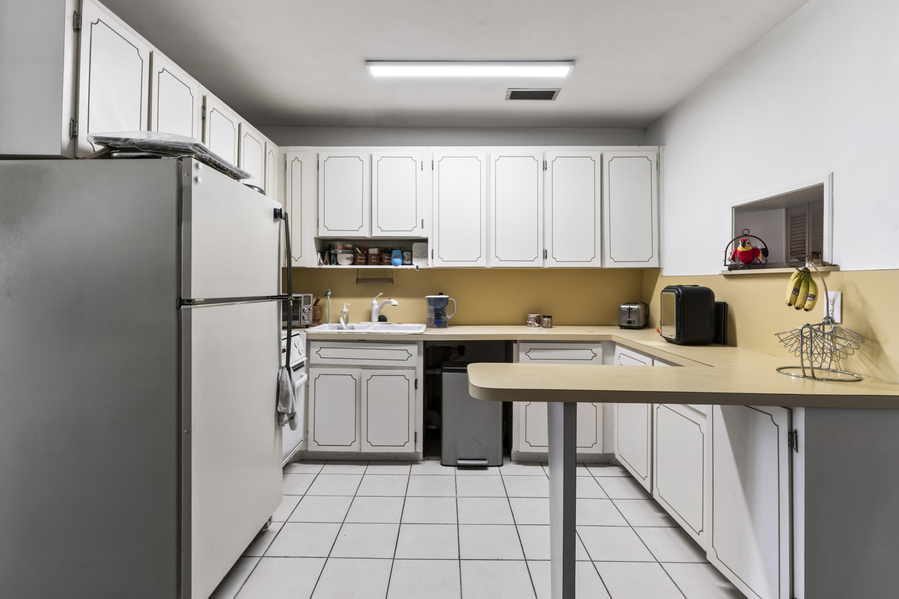 VILLAGE OF PALM SPRINGS PLAT 2LT 7 BLK 14 - Residential