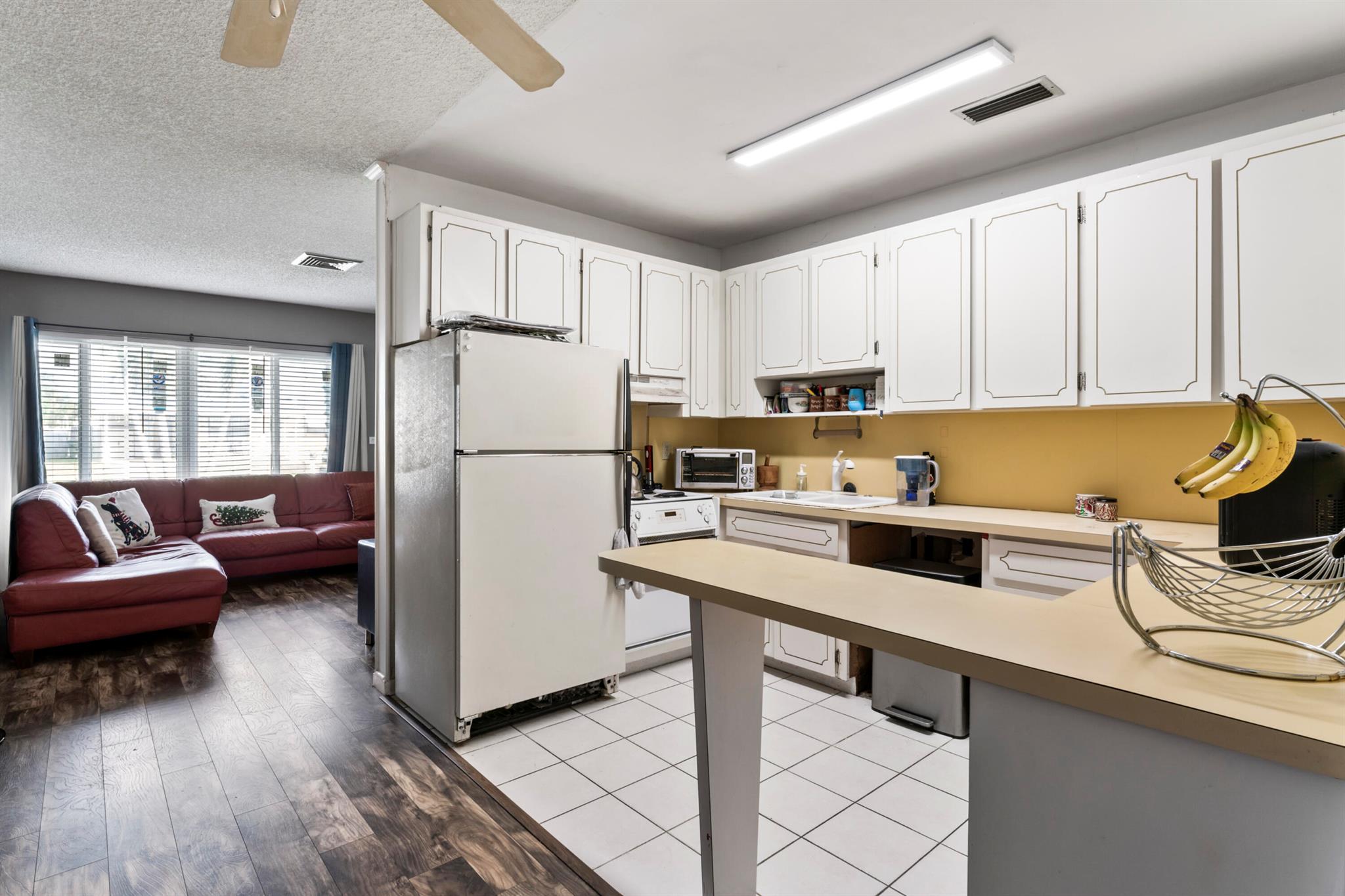 VILLAGE OF PALM SPRINGS P - Residential