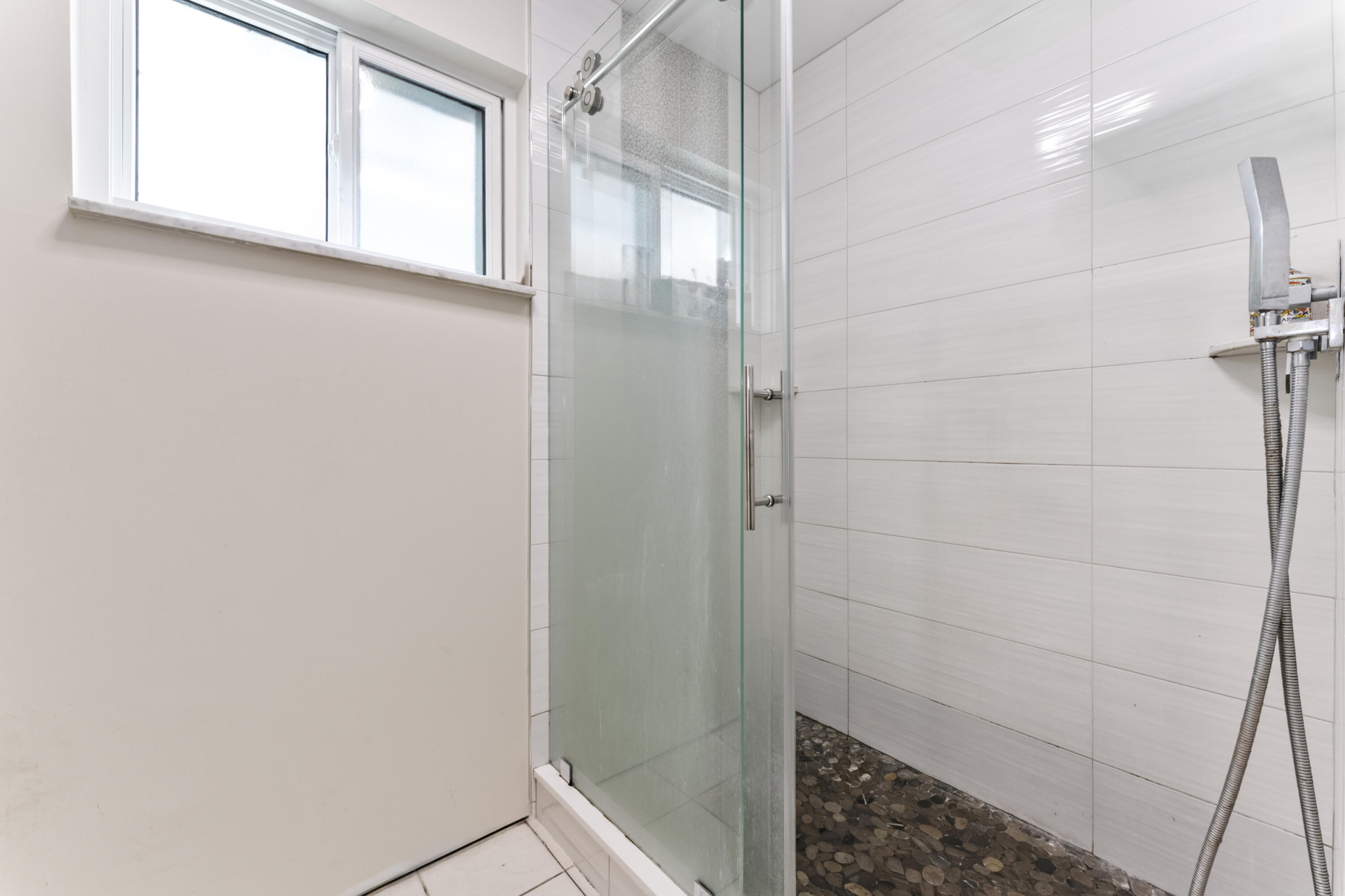 VILLAGE OF PALM SPRINGS PLAT 2LT 7 BLK 14 - Residential