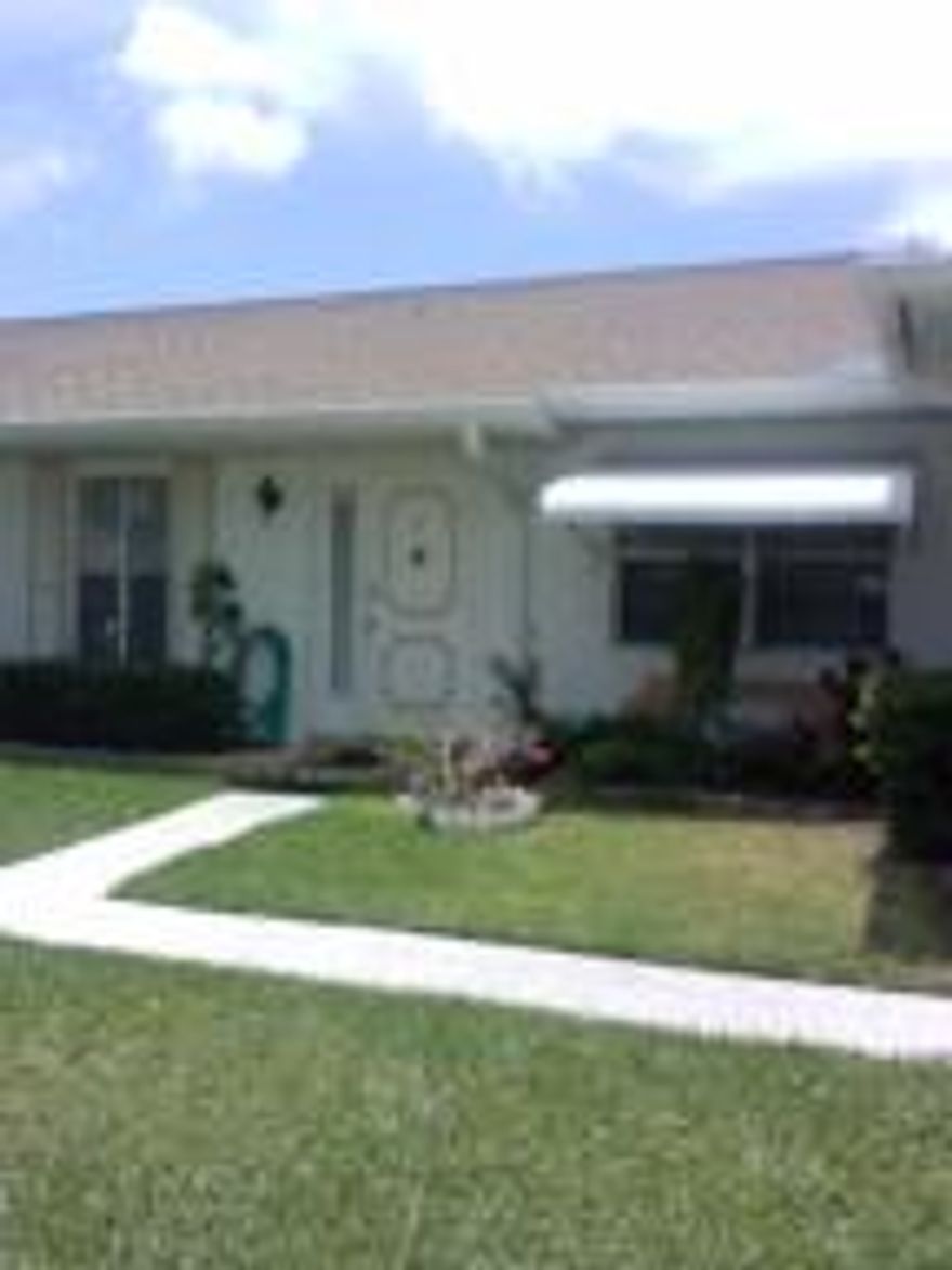 SHORT SALE... 2 BEDROOMS 2 BATH VILLA. NEEDS SOME TLC BUT GREAT HOME. VERY ACTIVE ADULT COMMUNITY. NO RECREATIONAL VEHICLE, WORK TRUCKS OR MOTORCYCLES ALLOWED. QUIET COMMUNITY. COMMUNITY POOL, CLUB HOUSE AND OTHER ACTIVITIES ARE OFFERED. MANDATORY HOA.