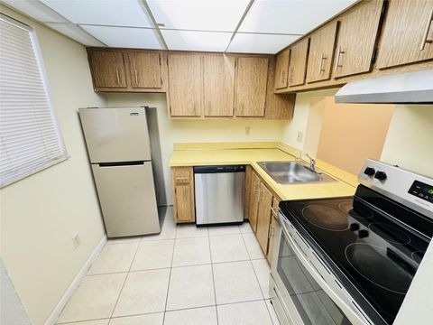 2800 NW 56th Ave E304 Lauderhill FL 33313
