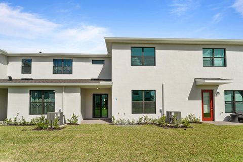 A home in Port St Lucie