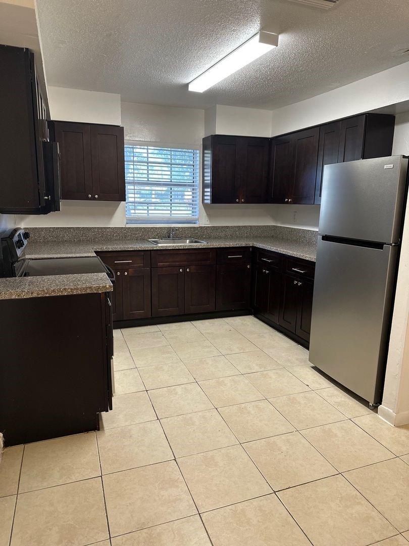 Coral Spgs Sub 1 59-30 B - Residential Lease