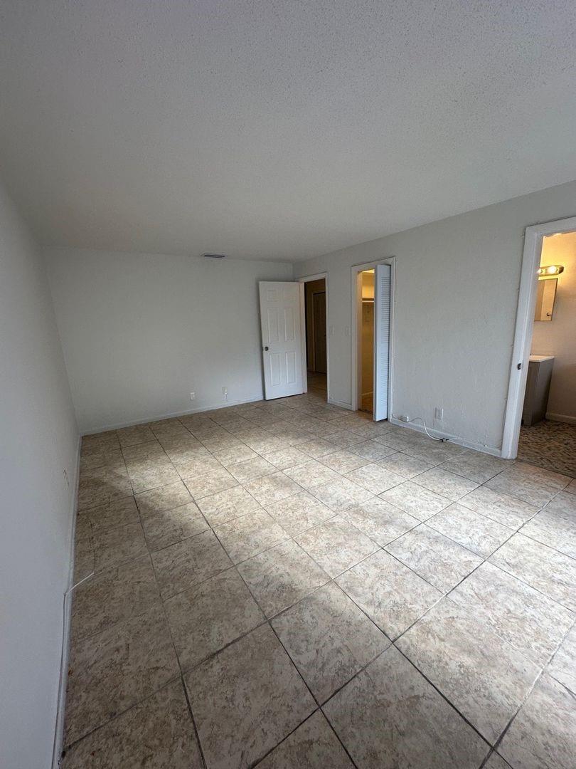 Coral Spgs Sub 1 59-30 B - Residential Lease