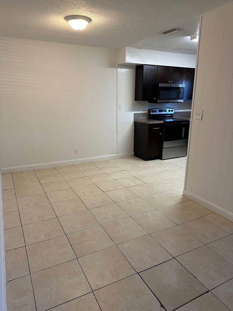 Coral Spgs Sub 1 59-30 B - Residential Lease