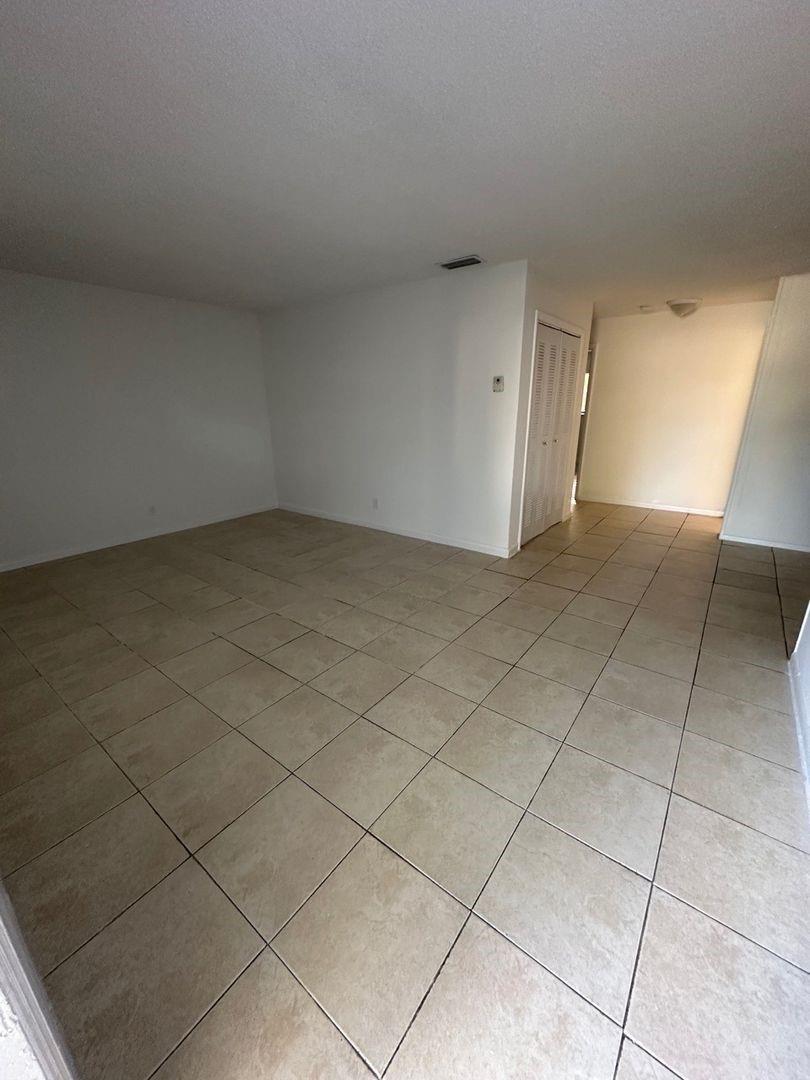 Coral Spgs Sub 1 59-30 B - Residential Lease