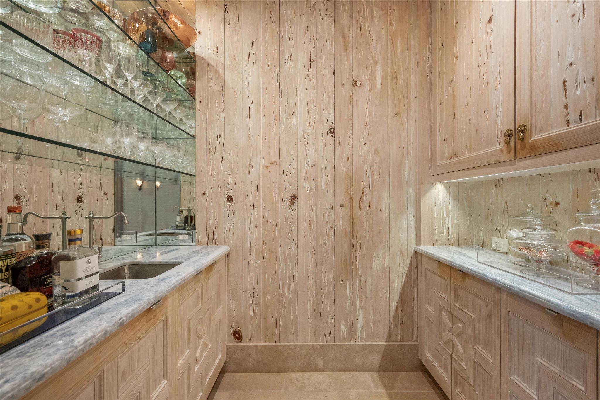 OCEAN PARK H W ROBBINS AD - Residential