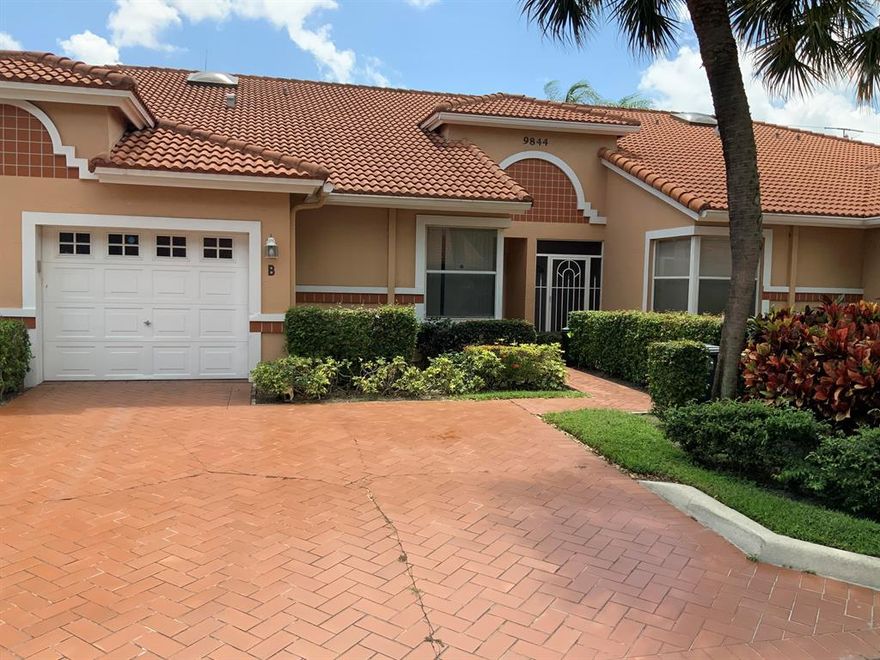 Longtime owner says Sell! Very light,bright original style unit on quiet street featuring 2 bedrooms,2 baths and a bonus den/office! 
This 55+ community features 24 hour manned gate, 2 driveway parking spaces plus a one car garage and Inside laundry room.
Maintenance fee includes Roof maintenance,Water,Sewer,Cable,High Speed internet,Trash removal ,landscaping and use of all the Clubhouse amenities 
including the theater,restaurant,ballroom,indoor and outdoor pools,tennis,2 fitness centers,and more!