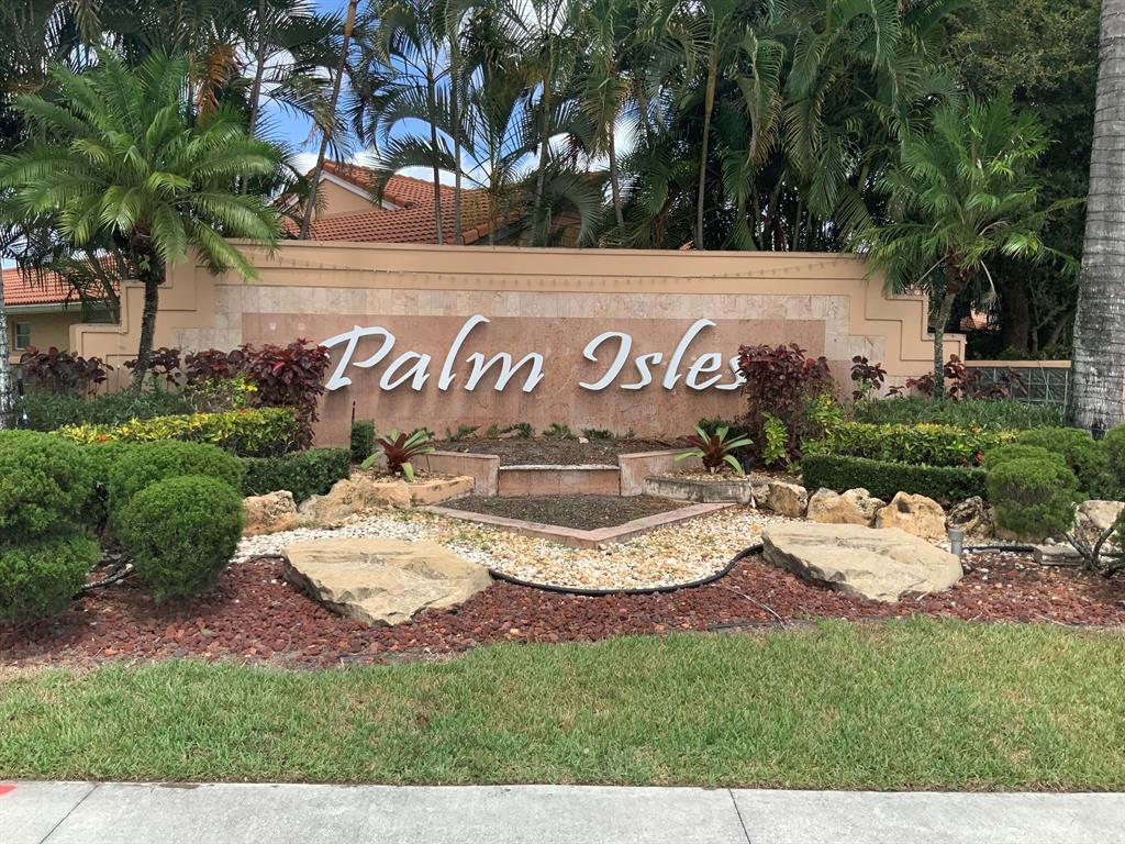 PALM ISLES I, II AND III CONDOS - Residential