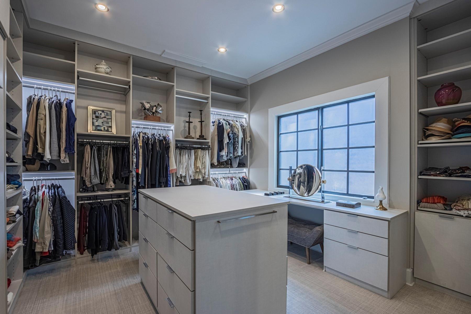 COLEE HAMMOCK 1-17 B - Residential