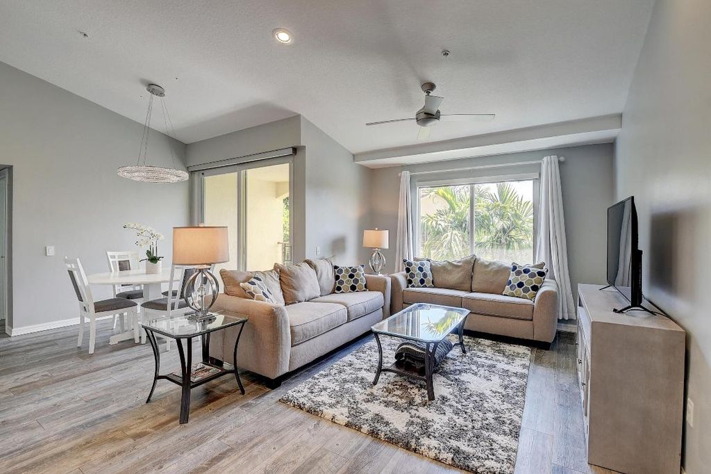 Photo of 1223 Villa Circle, Boynton Beach, FL 33435 (MLS # R11135619)