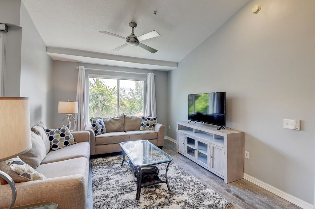 Photo of 1223 Villa Circle, Boynton Beach, FL 33435 (MLS # R11135619)